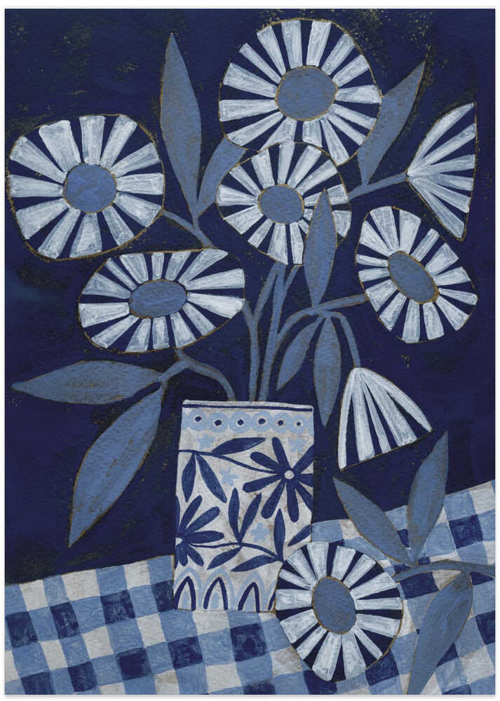 Stilisierte Blumen in einer dekorativen Vase von Susan Black