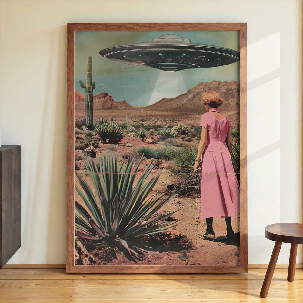 Schwebendes UFO von Samantha Hearn