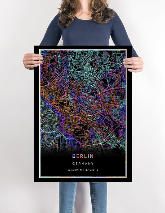 Minimalis Line Berlin Map Techno Color