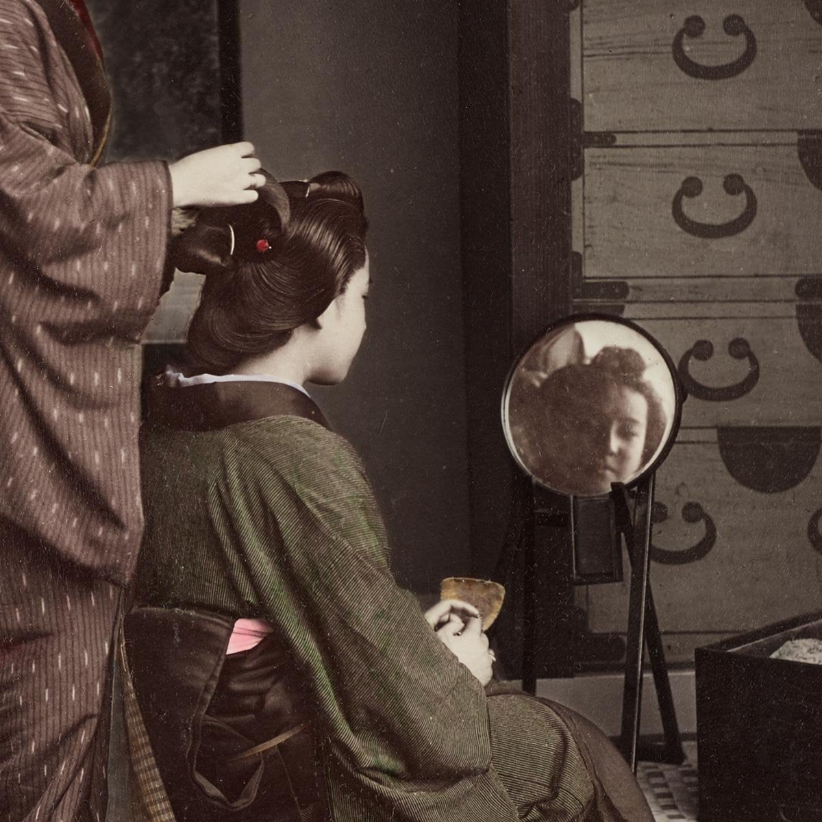 Hair Dressing by Kimbei